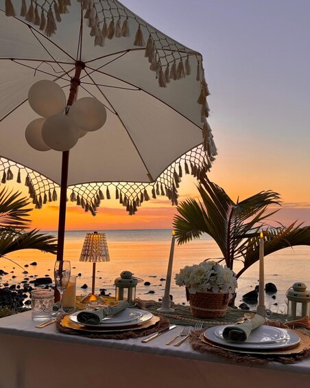 Picture 7 for Activity Mauritius: Luxury Beach Picnic Experience by Emmsi 3