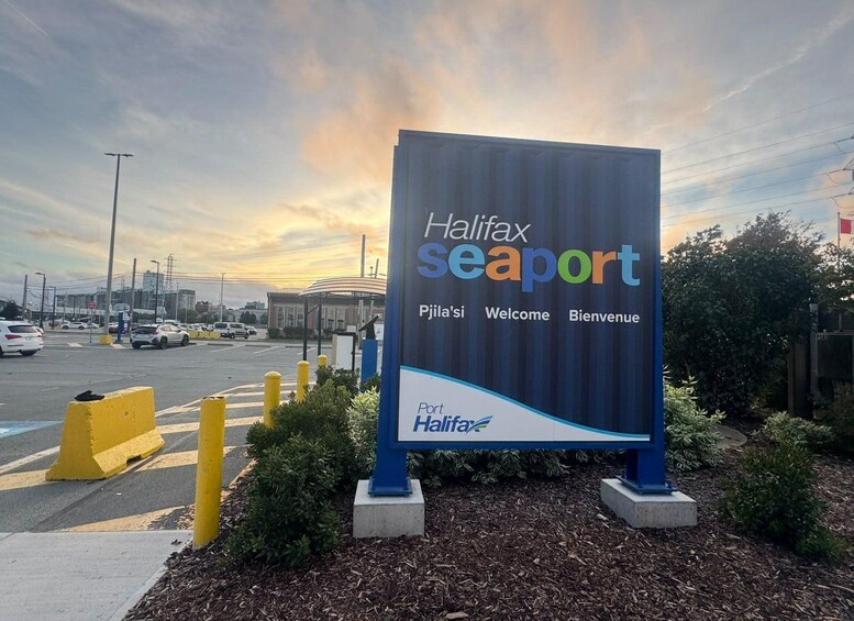 Picture 7 for Activity Private 4hrs Peggys Cove Tour. 2
