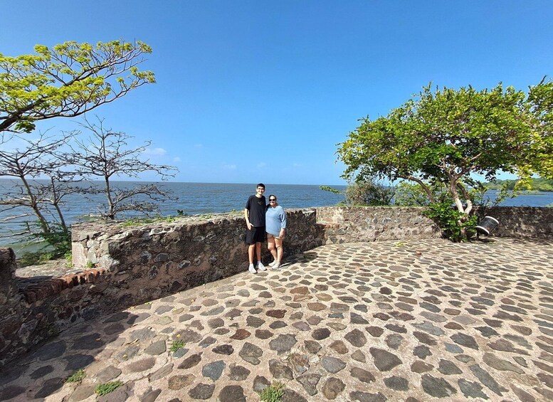 Picture 46 for Activity Coyotepe Fortress, Colonial Granada & Masaya Volcano – Premium Sightseeing Tour 4