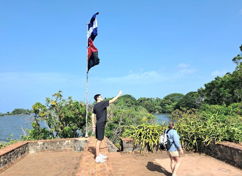 Picture 48 for Activity Coyotepe Fortress, Colonial Granada & Masaya Volcano – Premium Sightseeing Tour 2
