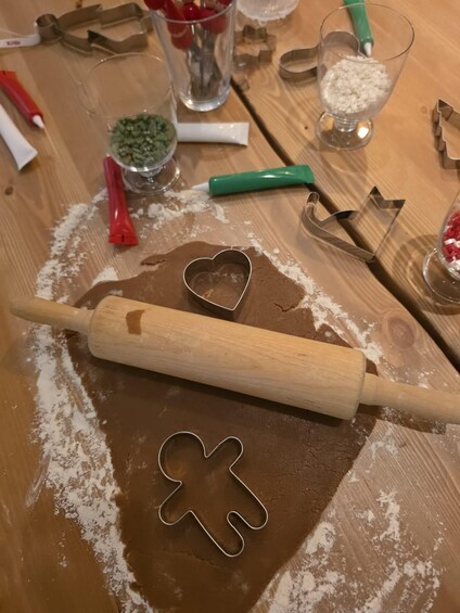 Rovaniemi: Baking and decorating gingerbread cookies 1