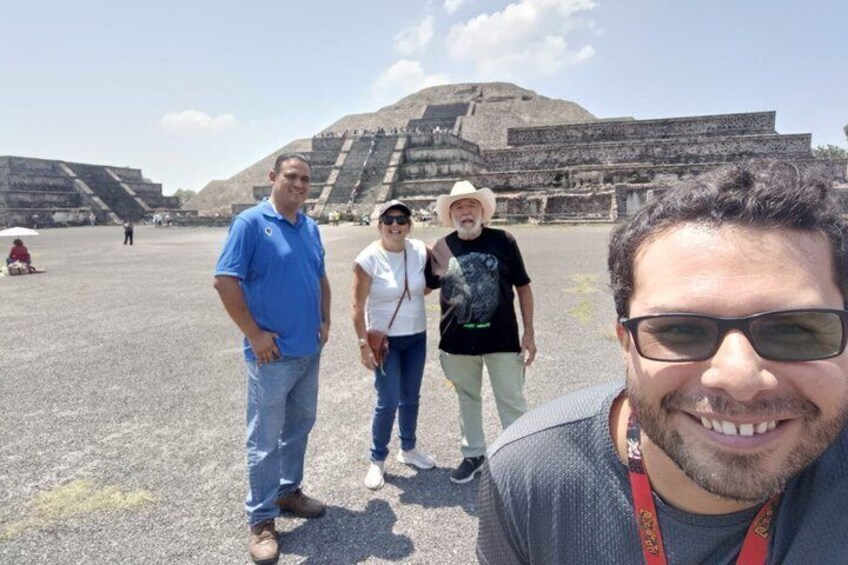 Tour of Teotihuacan with Basilica of Guadalupe and Tlatelolco 5