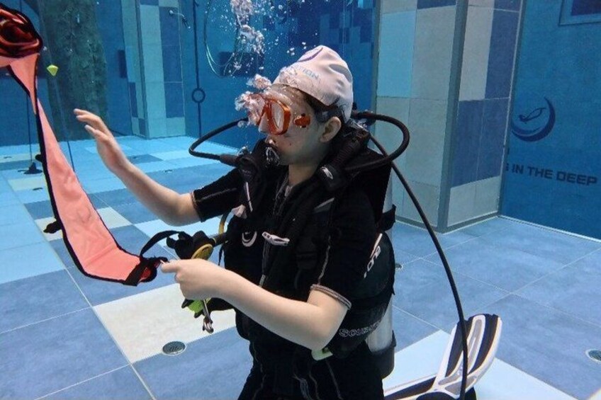Scuba Diving Experience at Asia's Deepest Indoor Pool near Seoul 5