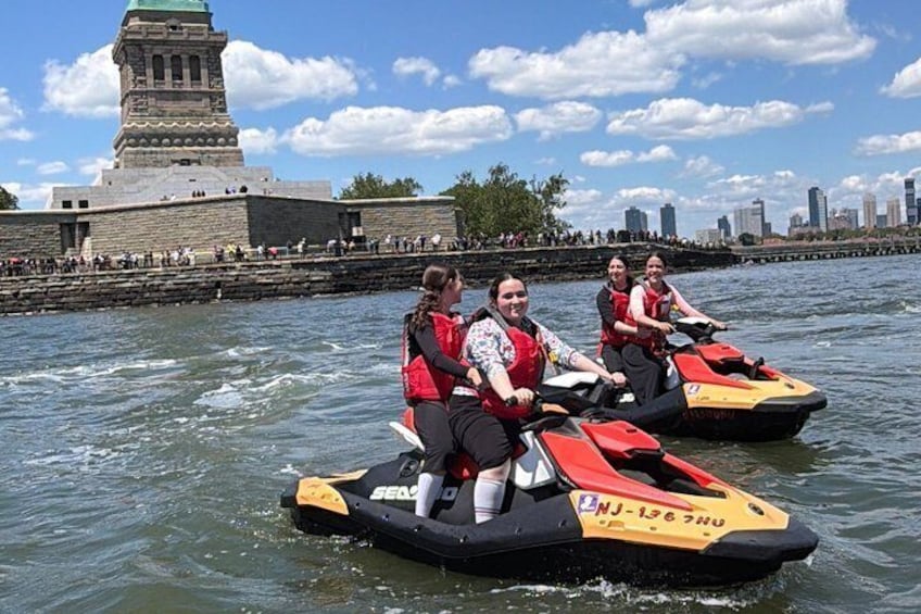 New York Guided Jet Ski Experience from Jersey City 3