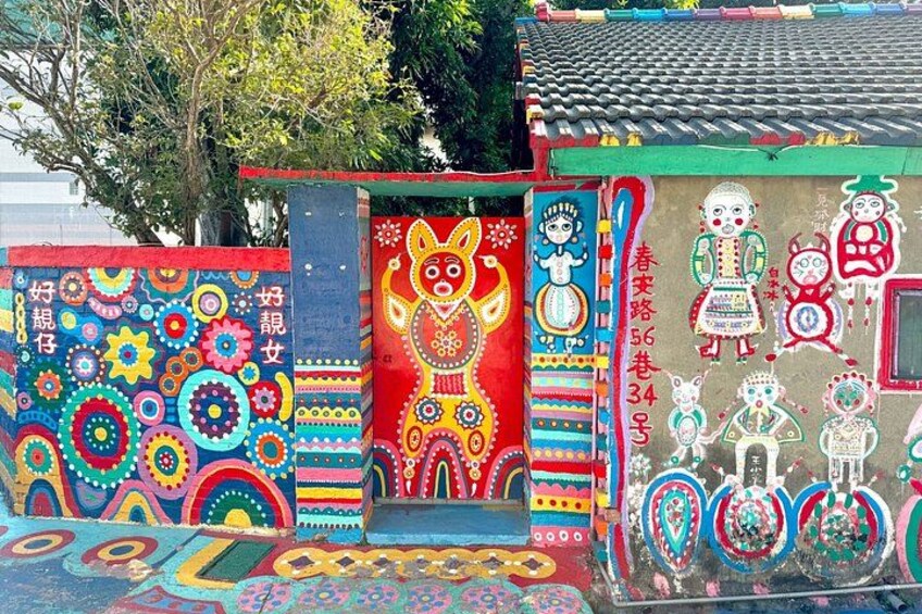 Taichung & Gaomei Wetland: Landmark Day Tour from Taipei 2