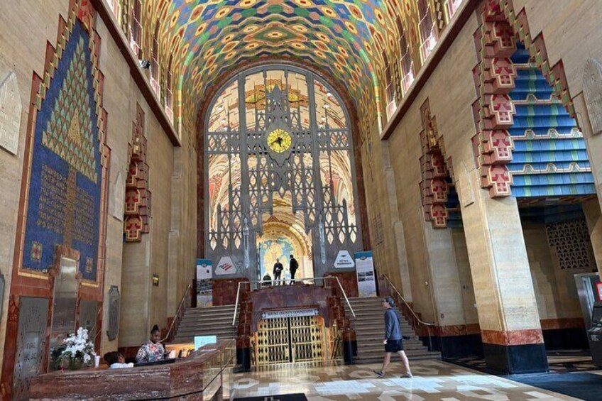 Downtown Detroit Walking Tour, Historic Landmarks and Art Deco 1