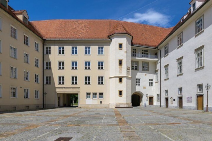Graz Second World War Audio Guide and Self Guided Tour 4