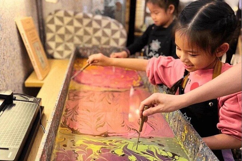 Water Marbling Workshop in Naperville IL 1