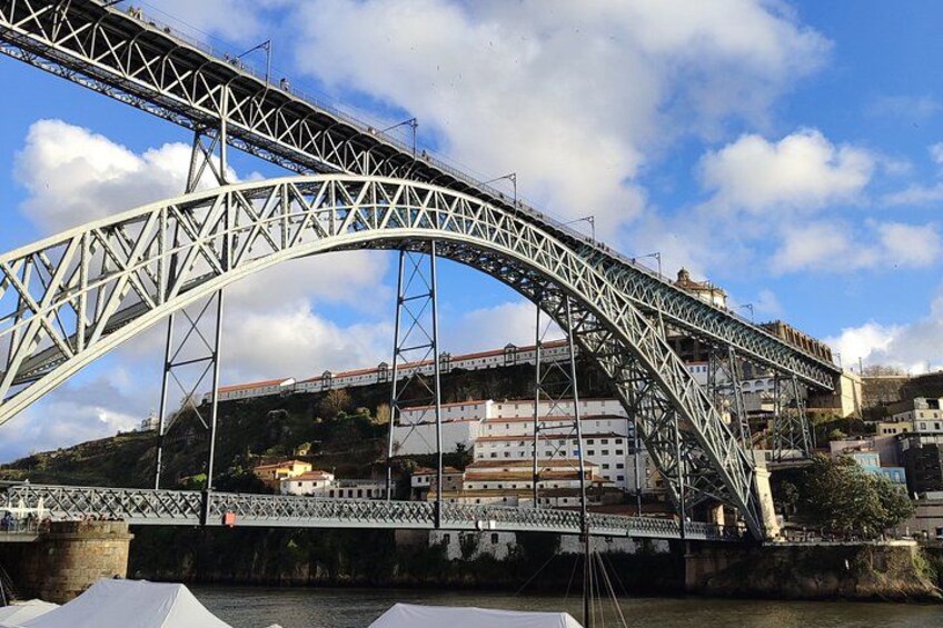 Discover the City on a Walking Tour of Porto 2