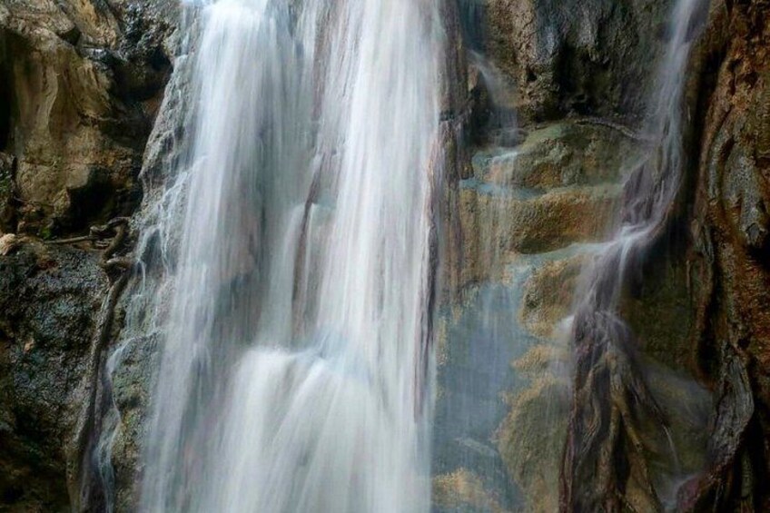 Abha Highlights Tour Al Soudah Mountain Rijal Alma and Art Street 4