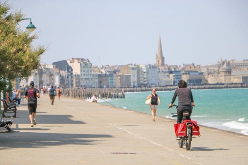Guided tasting bike ride between Saint-Malo and Cancale 7h 4