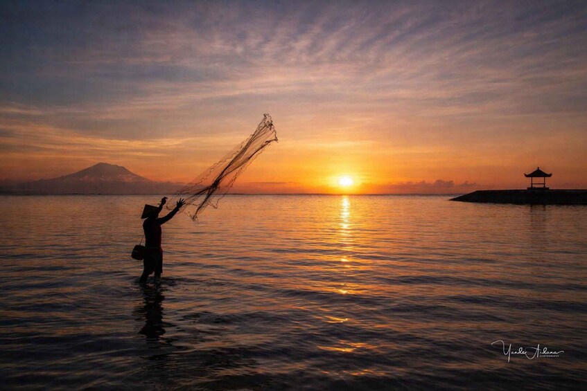 Picture 8 for Activity Take Pictures Of Fisherman During Sunrise In Bali 5