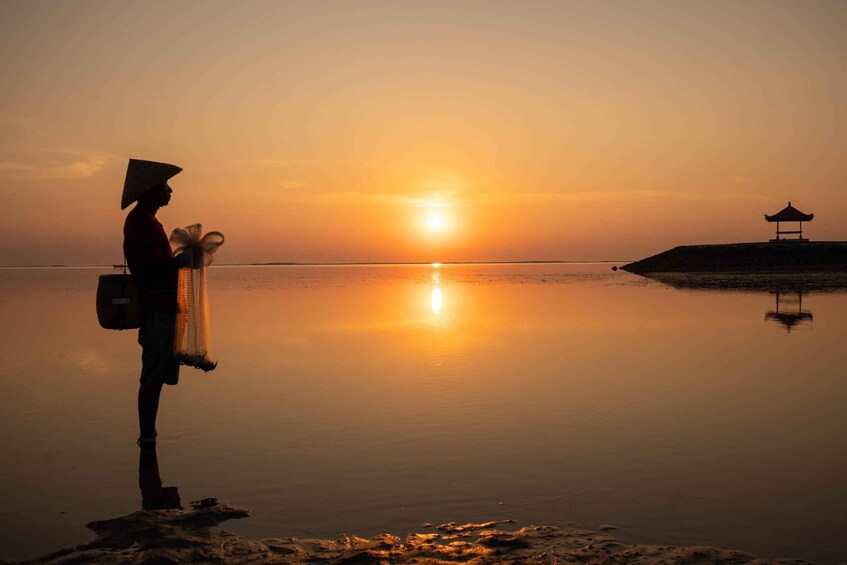Picture 20 for Activity Take Pictures Of Fisherman During Sunrise In Bali 5