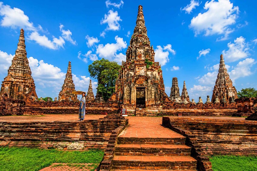 Picture 2 for Activity Bangkok: Ayutthaya Temples, Thai Traditions, Tickets & Lunch 4