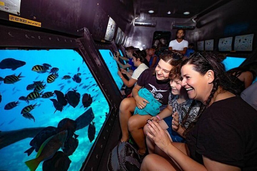 Elite Semi Submarine Sea Scope Luxury magawish Island and Pool 1