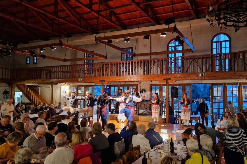 From Heraklion: Cretan Night with Dinner & Live Show 1