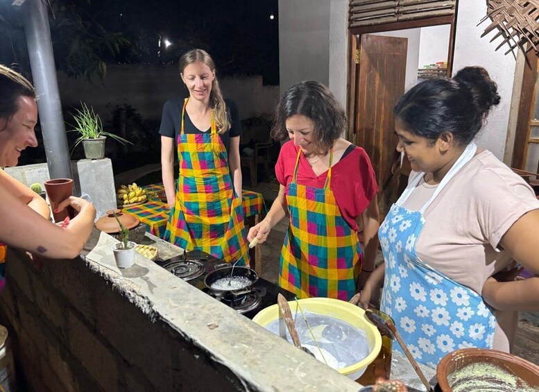 Picture 15 for Activity Tangalle: Sri Lankan Roti and Kottu Cooking Class 2