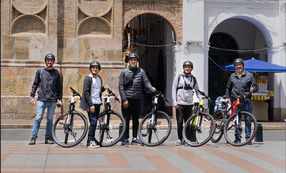 Picture 6 for Activity Cuenca: Rivers Bike Tour with Artisan Ice Cream Stop 5