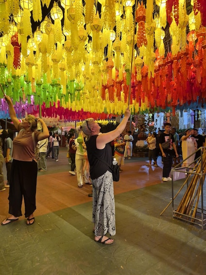 Picture 55 for Activity The Magical Hundred Thousand Lanterns of Lamphun 4