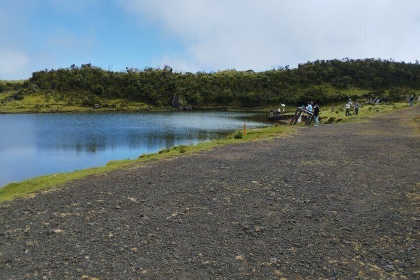 Pico Lakes and Highlands Tour Volcanic Lagoons Experience 4