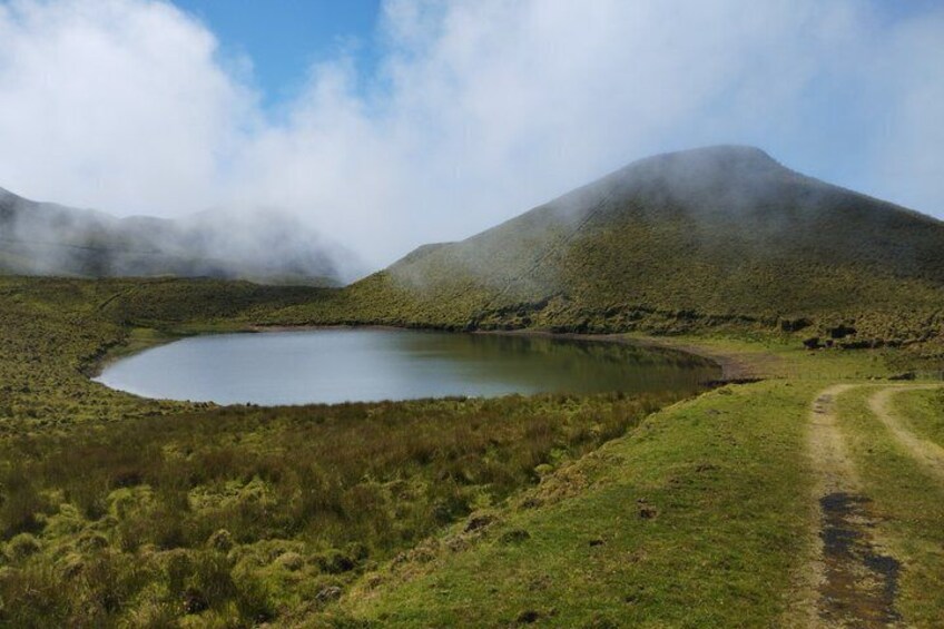 Pico Lakes and Highlands Tour Volcanic Lagoons Experience 5