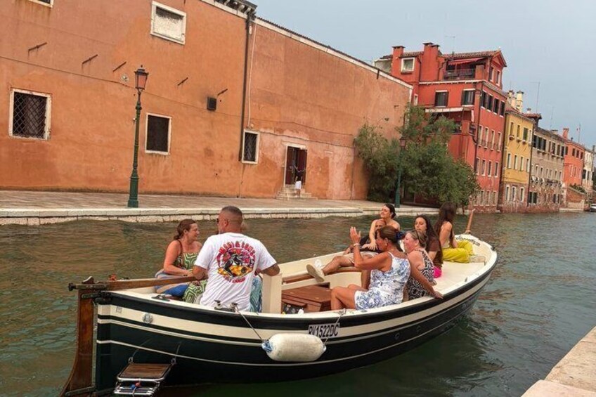 Private Bragozzo Boat Tour in Venice 3