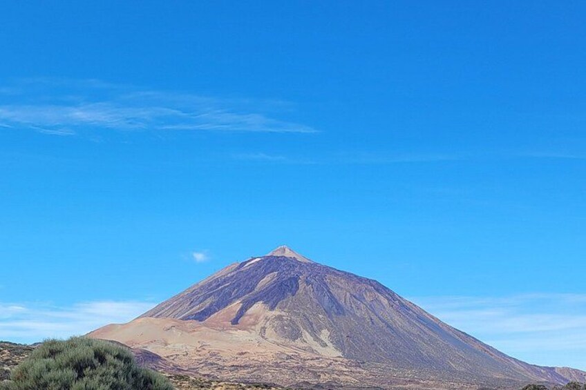 A mountain with a clear sky. 1