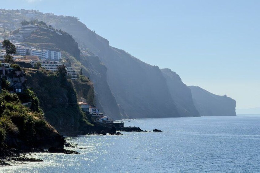 Funchal: Private 1-Hour City Highlights Tuk-Tuk Tour 4