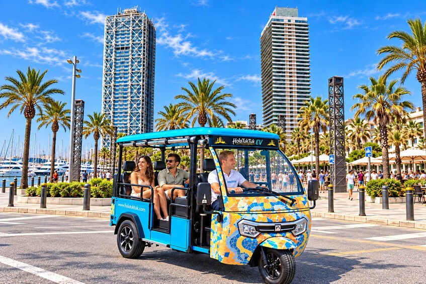Picture 2 for Activity Barcelona: Private Electric Tuk Tuk Sightseeing Tour with Local Driver-Guide 5