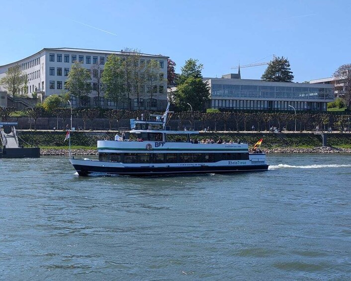 Sightseeing tour with lounge music in Bonn 1