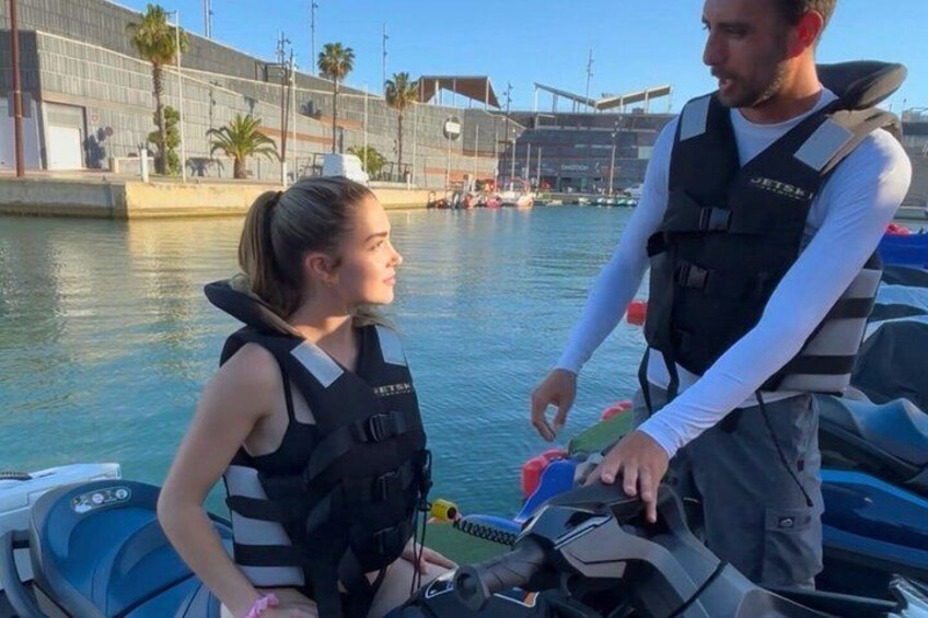 Barcelona : Jet Ski 170 CV, Music and VIP Drinks 4