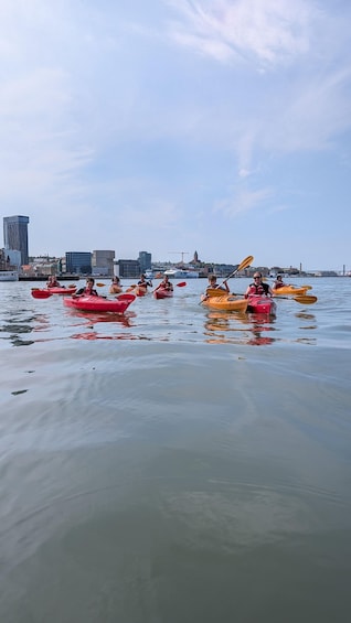Picture 2 for Activity City Kayak Tour 2