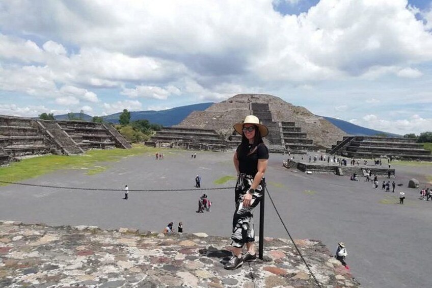 Teotihuacan and SAFARI with buffet breakfast included, no traps 5