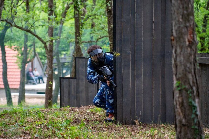 Omis Forest Paintball Battle with 300 Balls and Full Gear 1