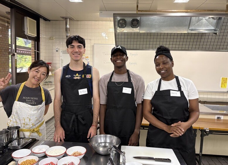 Picture 2 for Activity Nagoya: Let's have fun making the very popular takoyaki! 2