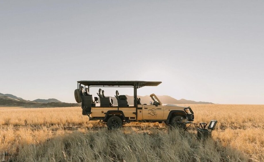 Windhoek: Zannier Reserve Sunset Safari with Snacks 1