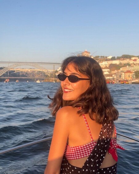 Porto: Private Seven Bridges Cruise with Wine and Snacks, Sunset Option 1