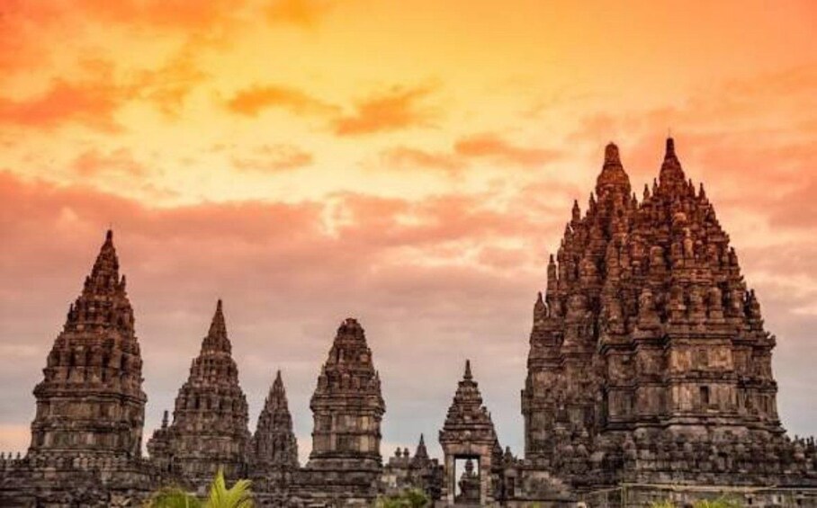 Picture 1 for Activity Yogyakarta: Prambanan Sunset & Purawisata Ramayana Ballet 2