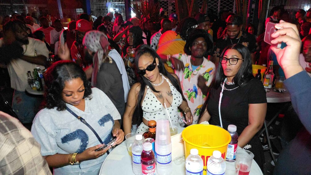Picture 3 for Activity Kingston: Uptown Mondays VIP Media Lounge & Hookah 4