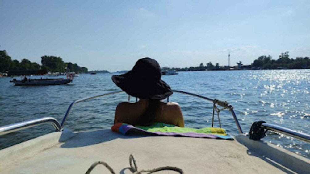 Picture 5 for Activity Belgrade: Private Sunset Boat Tour with Photography 4