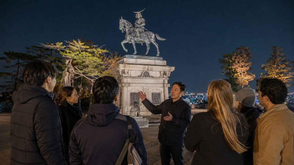 Sendai: Castle Night Views & Date Masamune Photo Walk 5