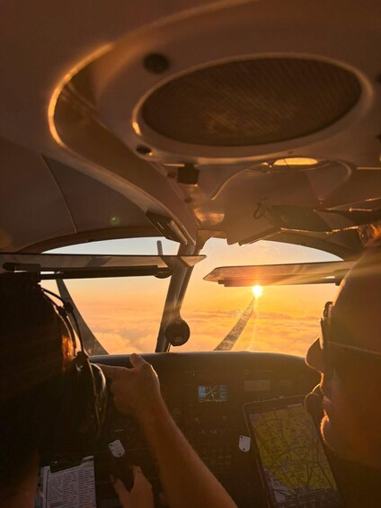 Picture 18 for Activity Los Angeles: Discovery Flight with Flight Instructor 2