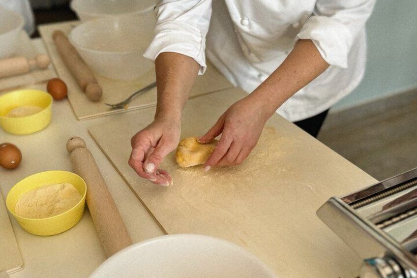 Fettuccine Cooking Class by the Sea in Rome 3