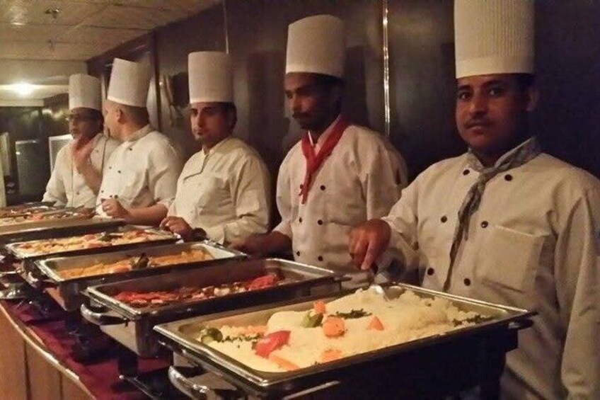 Cairo Dinner Cruise with Buffet & Live Show 4