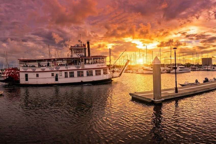 Daytona Beach Dinner Cruise on the Lady Dolphin 2