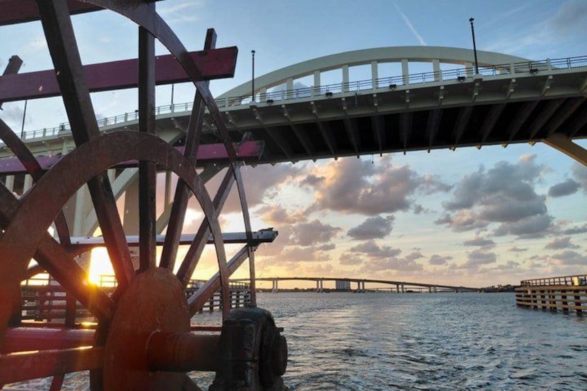 Daytona Beach Dinner Cruise on the Lady Dolphin 5