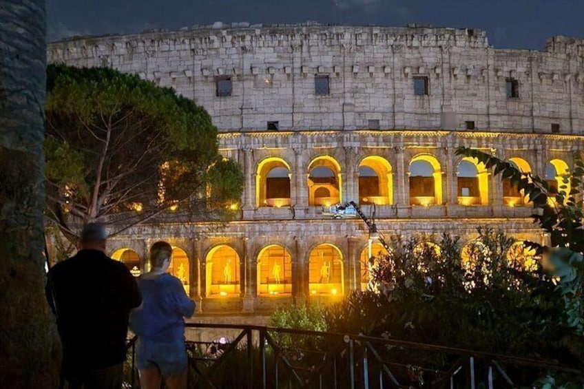 Golf Cart Tour among the Symbols of Rome 1