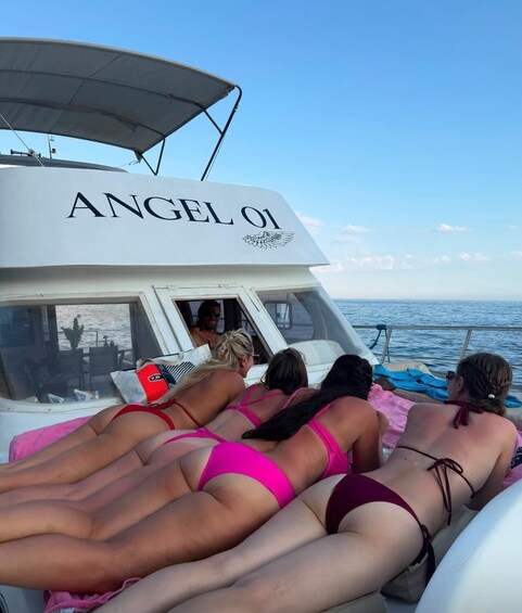 Alanya: Private Yacht with Lunch & Unlimited Soft Drinks 1