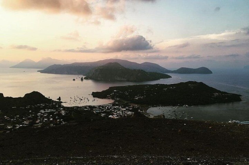 Boat Rentals and Private Tours to the Aeolian Islands with Tender 2