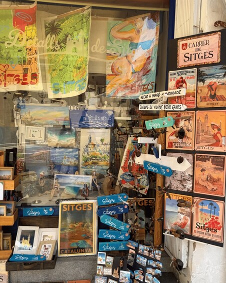 Picture 4 for Activity Barcelona: Sitges Tour & Luxurious Wine Tasting + Tapas 3